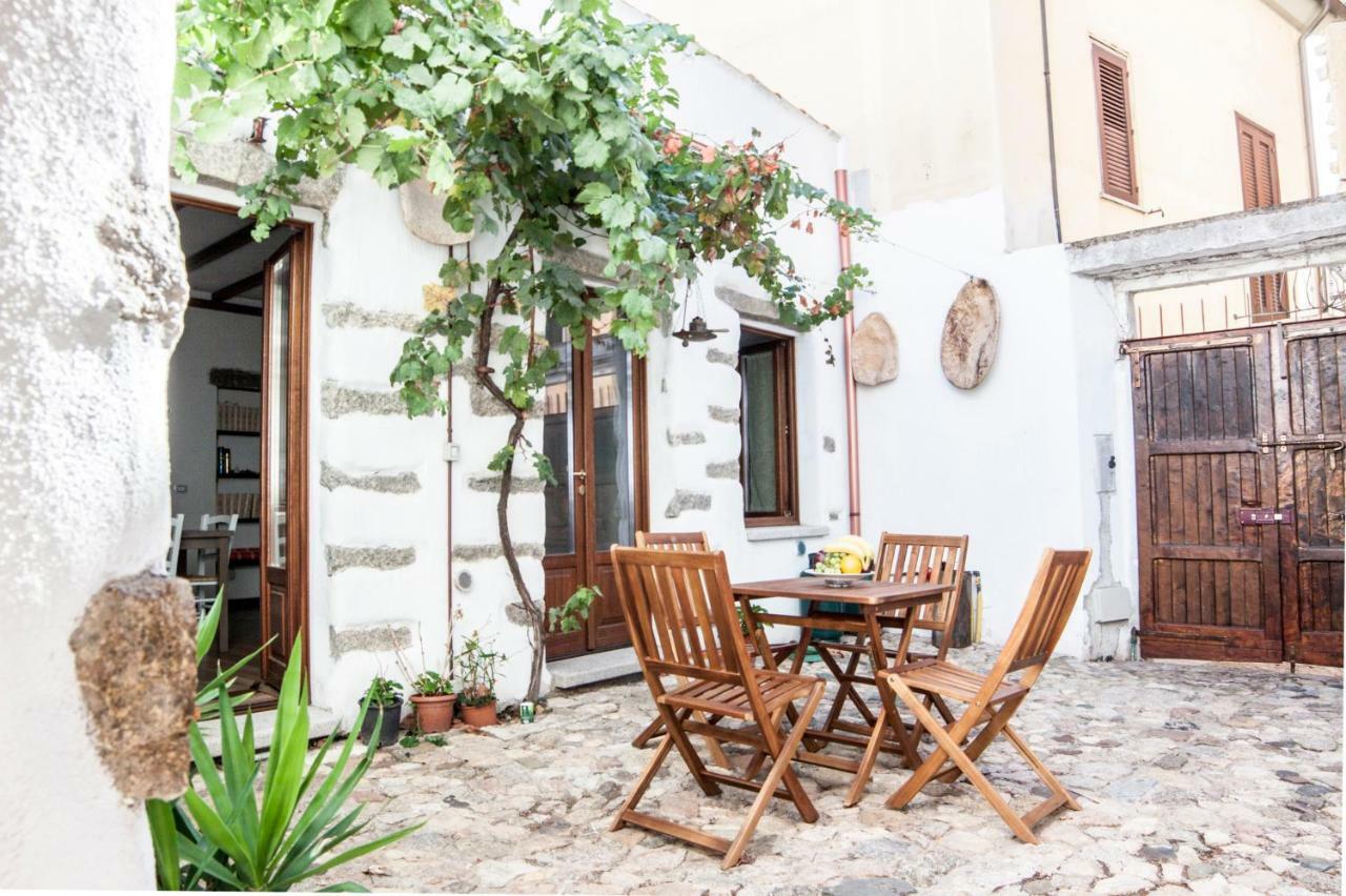 La Corte Di Grazia_Iun P2039/40 نوورو المظهر الخارجي الصورة