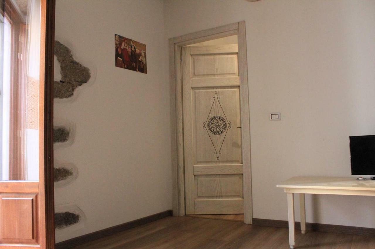 La Corte Di Grazia_Iun P2039/40 نوورو المظهر الخارجي الصورة