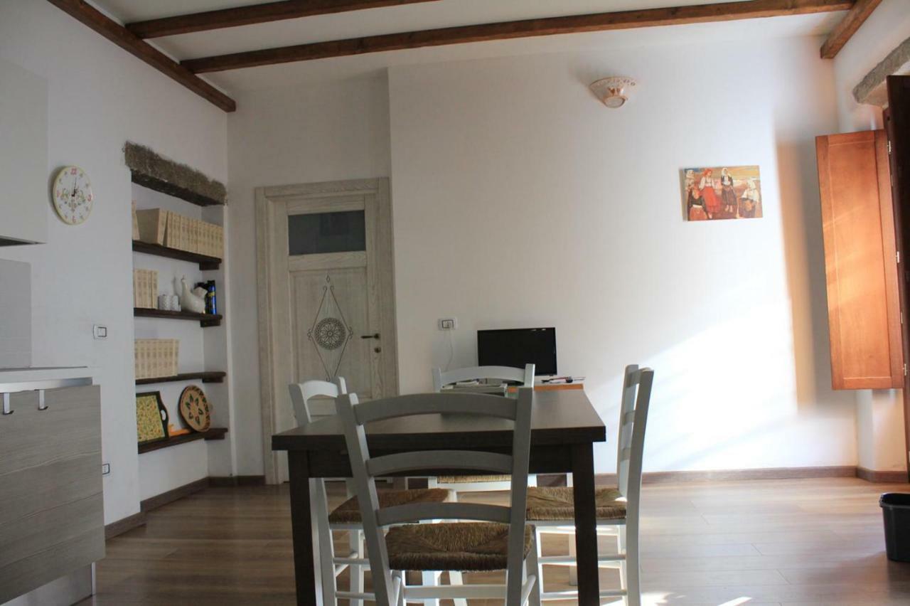 La Corte Di Grazia_Iun P2039/40 نوورو المظهر الخارجي الصورة